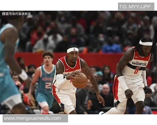 特里罗齐尔带领球队逆转胜利展现领袖风范与超强竞技状态 特里罗齐尔带领球队逆转胜利展现领袖风范与超强竞技状态